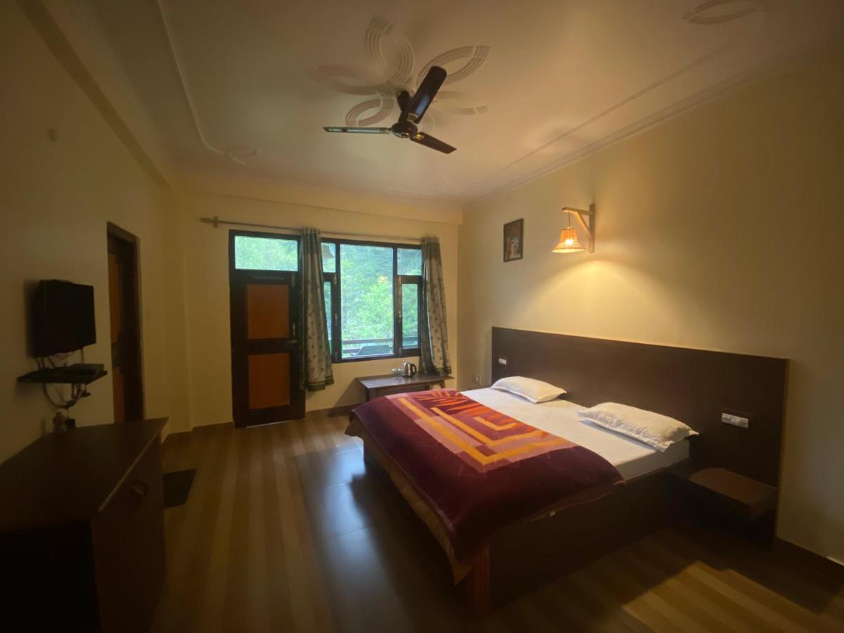 Hôtel The Royal Orchard Kasol Extérieur photo