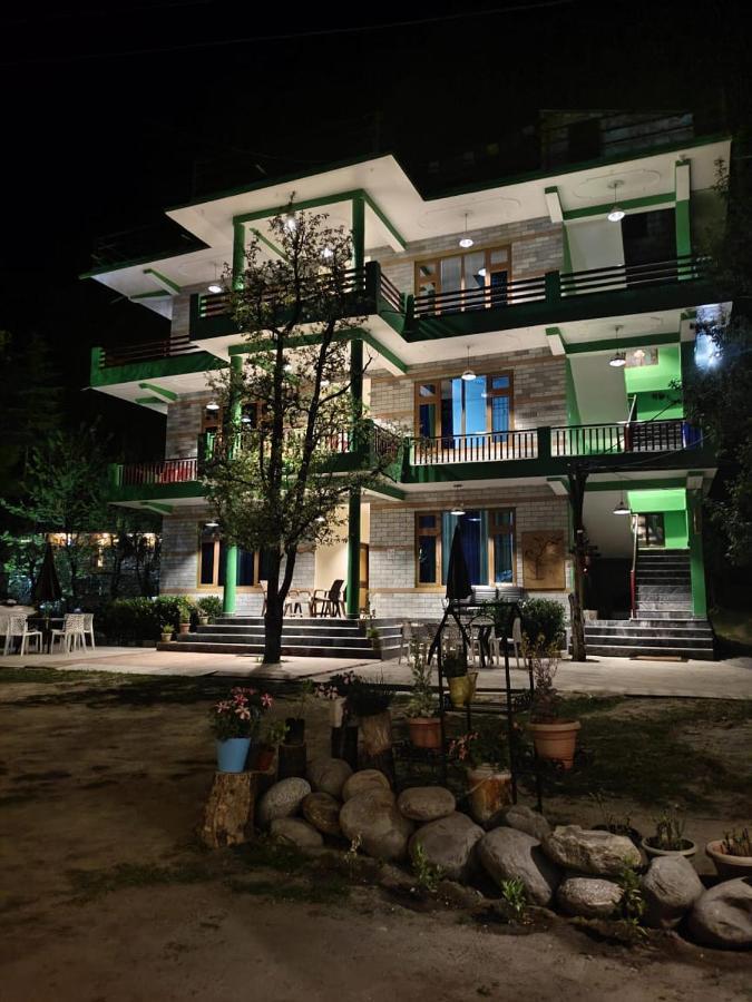Hôtel The Royal Orchard Kasol Extérieur photo