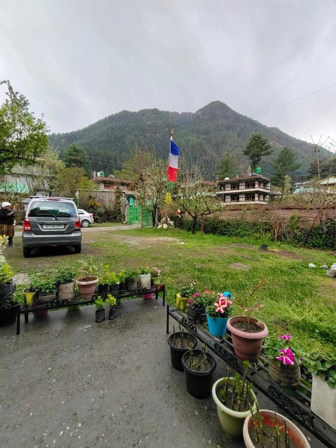 Hôtel The Royal Orchard Kasol Extérieur photo