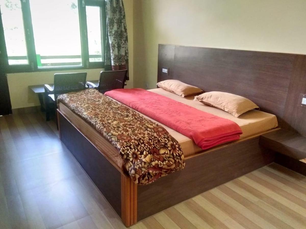 Hôtel The Royal Orchard Kasol Extérieur photo